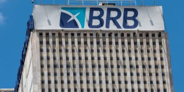 STF suspende julgamento sobre uso de imóveis públicos para salvar BRB