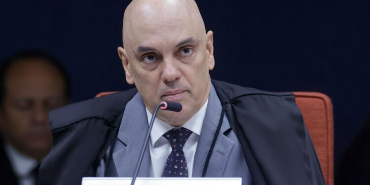 Moraes quer manifestação de Planalto e Congresso sobre dosimetria