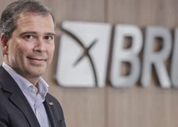 Mendonça autoriza transferência de ex-presidente do BRB para Papudinha