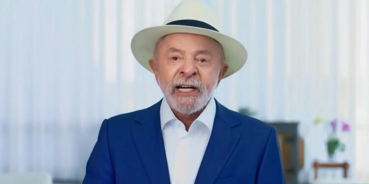 “É um caso de polícia”, diz Lula sobre relação entre Flávio e Vorcaro