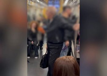 casal é alvo de ofensas homofóbicas dentro de trem da Linha 4-Amarela em São Paulo
